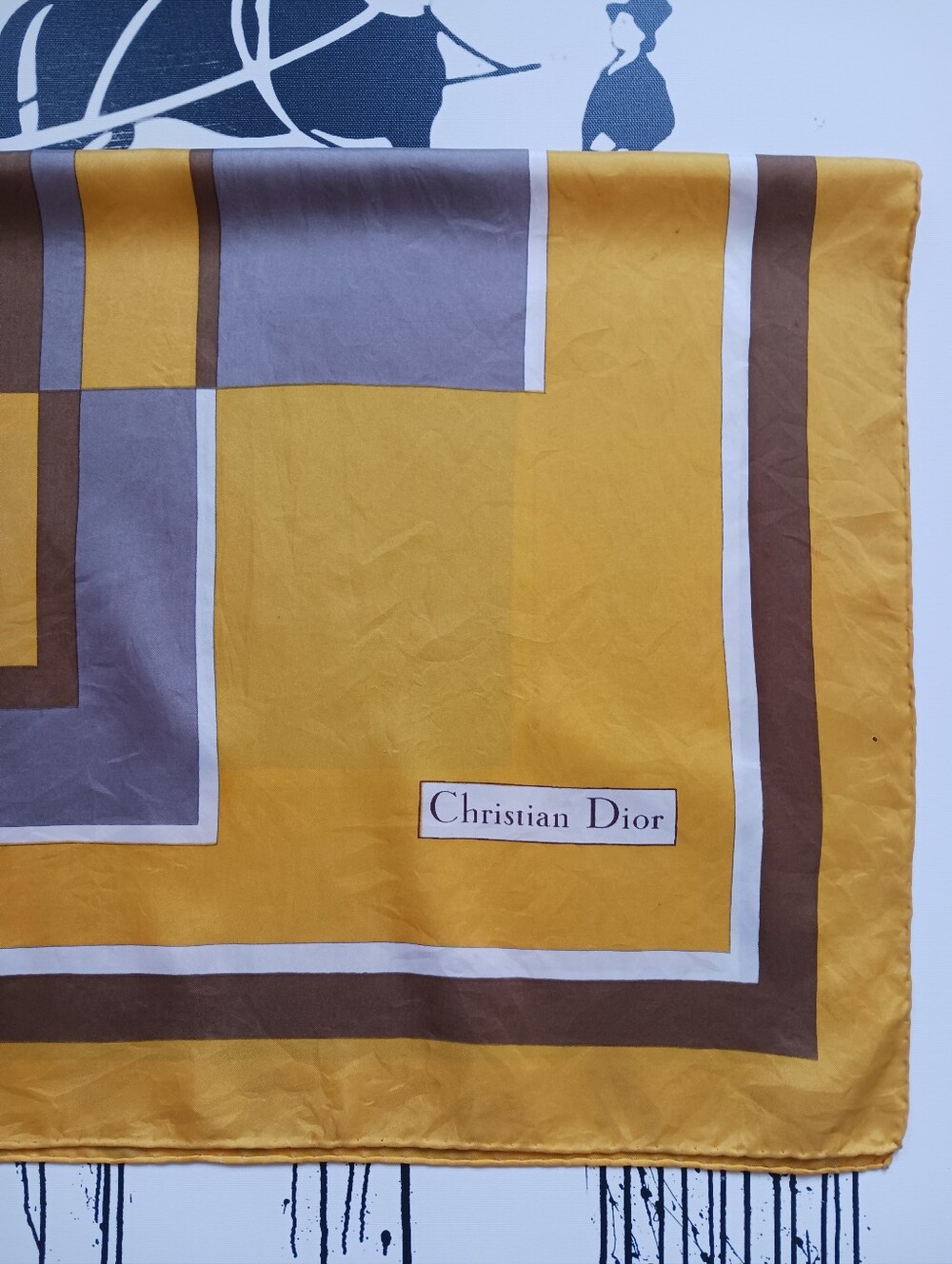 V8ntage Christian Dior From 80s Silk Scarf 31" - Picture 2 of 11